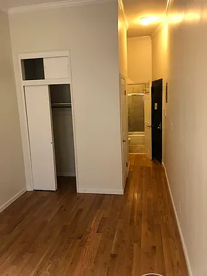 Rented by Eric Goodman Realty Corp | media 1