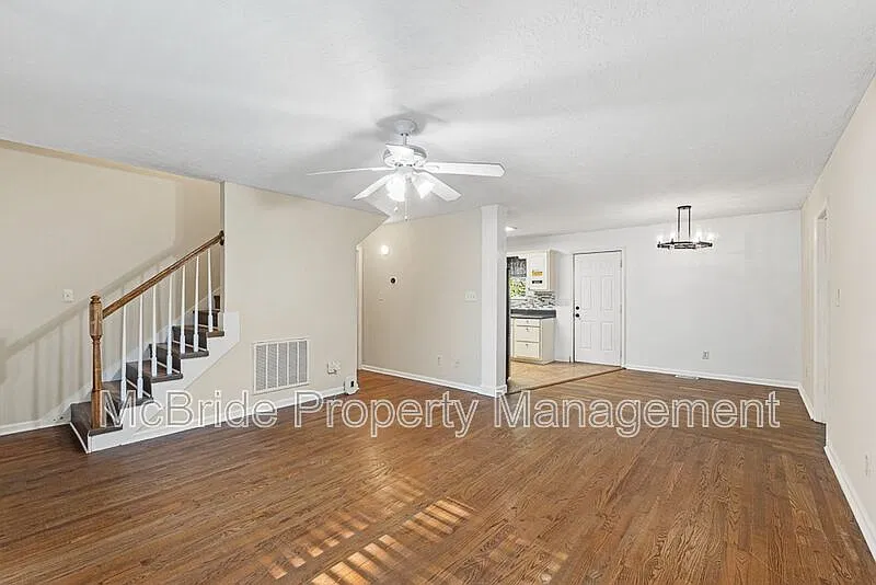 3 bed, 2.0 bath, 1700 sqft, $1,895 — Photo 4