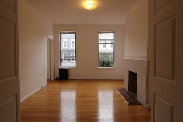 Rented by Nooklyn NYC LLC | media 17