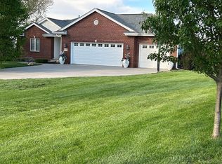 17421 Turnberry Rdg, Council Bluffs, IA 51503
