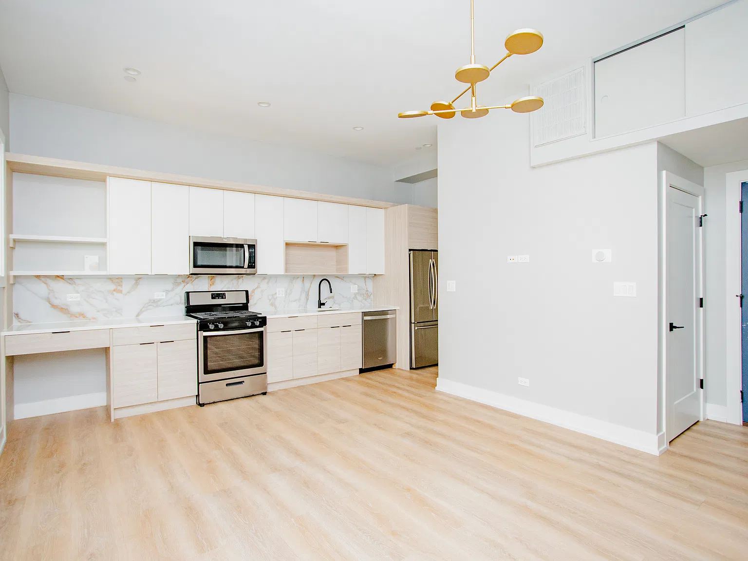 1 bed, 605 sqft, $2,595 — Photo 3