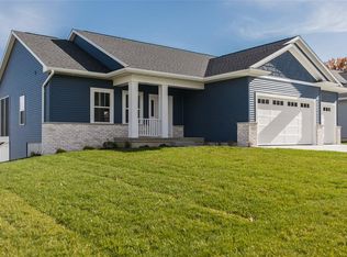 1622 38th St SE, Cedar Rapids, IA 52403