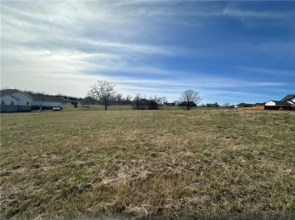 Dewdrop Ln #24, Gravette, AR 72736