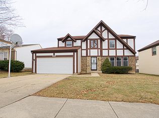 820 Dannet Rd, Buffalo Grove, IL 60089