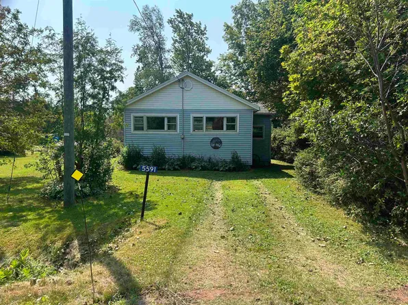 5591 Dundee Rd, Saint John's Parish, PE C0A 2E0