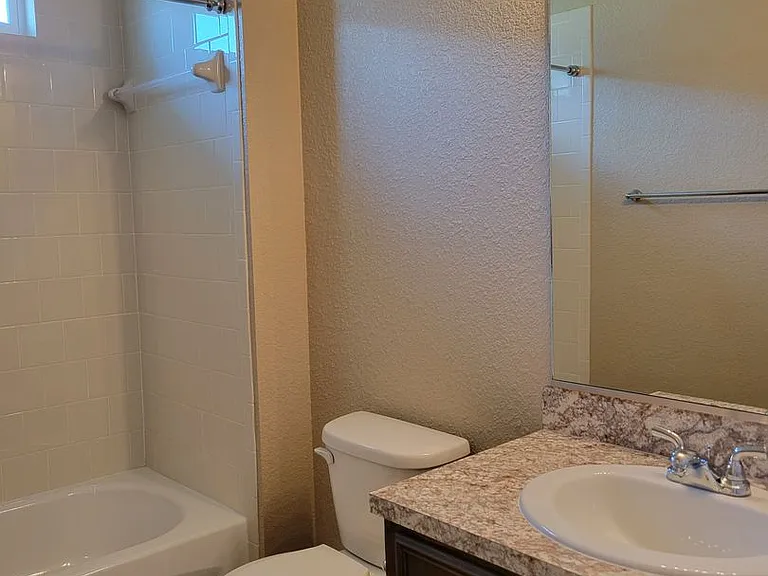 105 Stone Canyon Ct — Photo 15