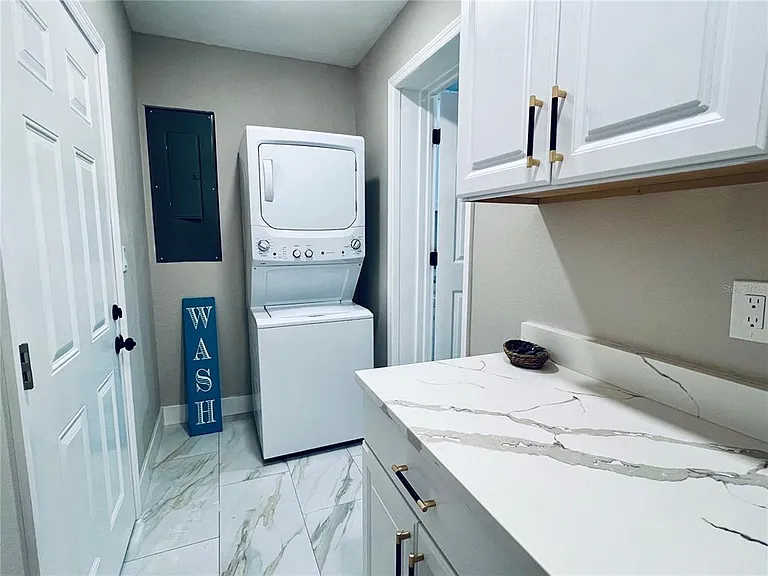 10341 Kumquat Ln — Photo 3