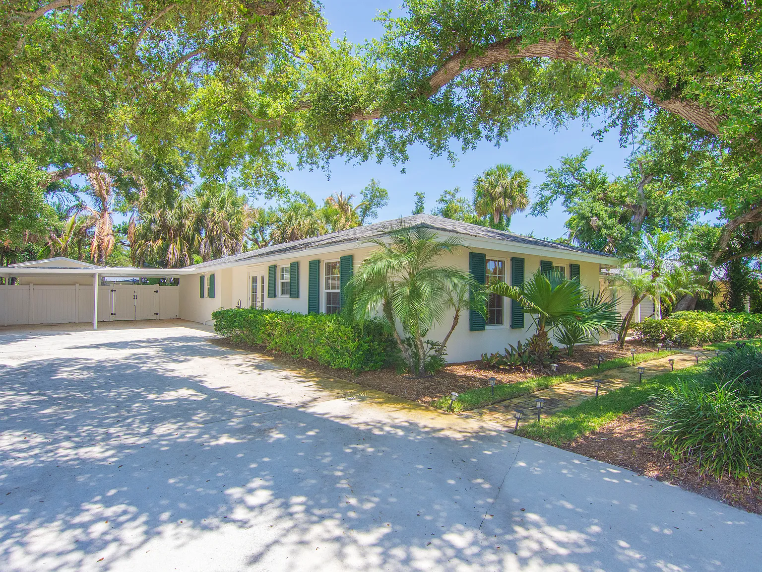 4 bed, 1894 sqft, $4,500 — Photo 4