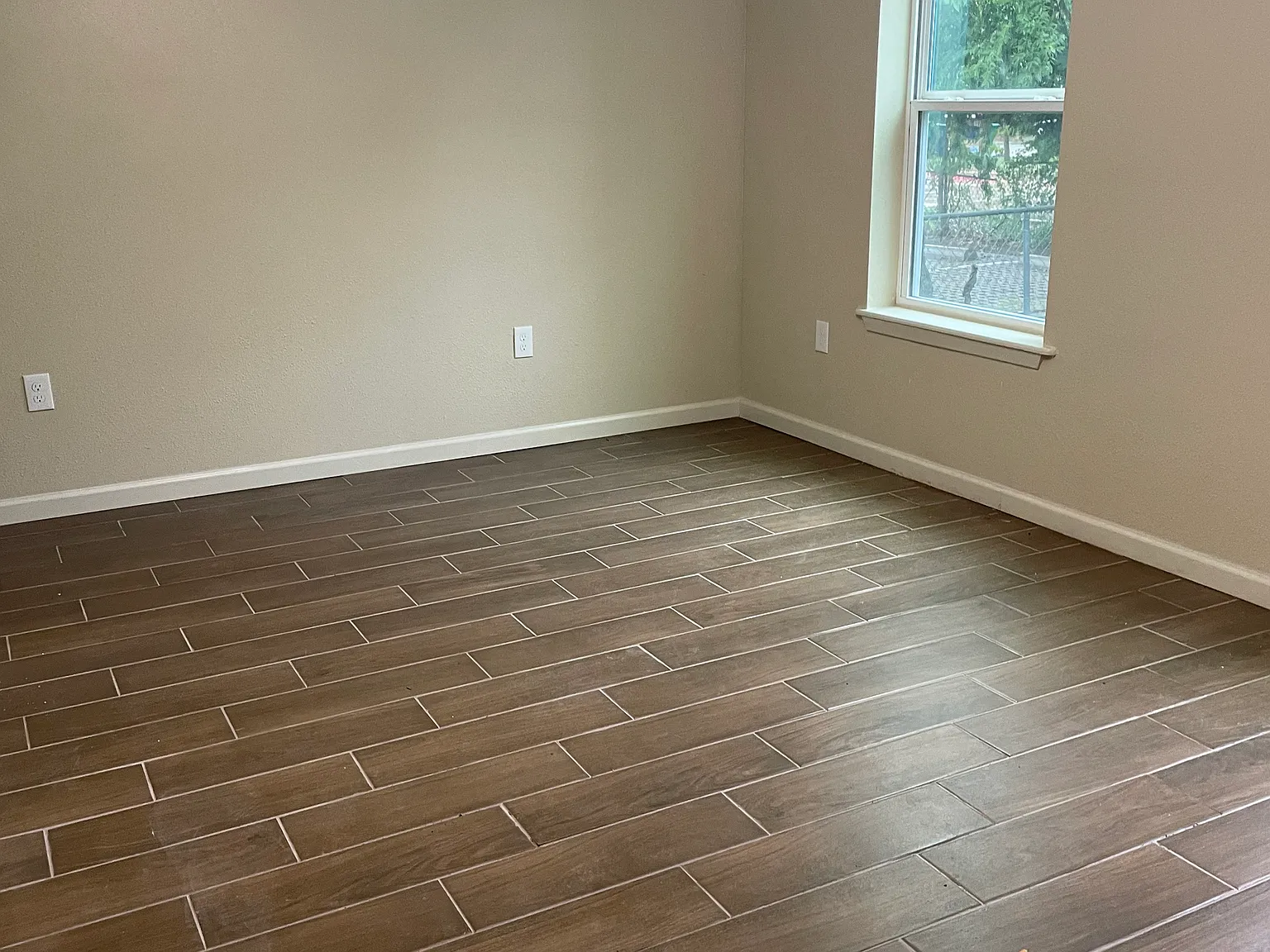 4 bed, 4.5 bath, 2146 sqft, $3,000 — Photo 3