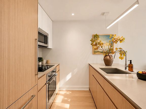 2nd image of 251 Douglass St #1220