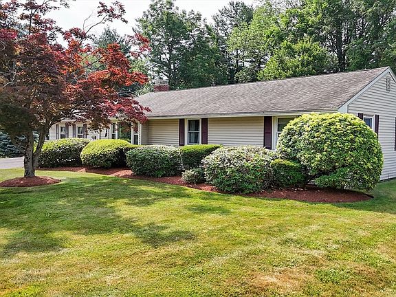 4th image of 9 Kings Mountain Dr