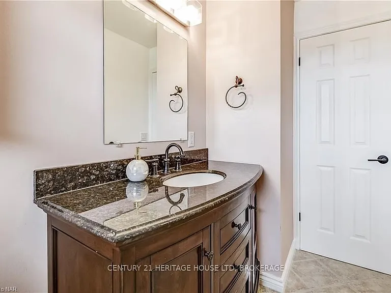 10 Madison St — Photo 16
