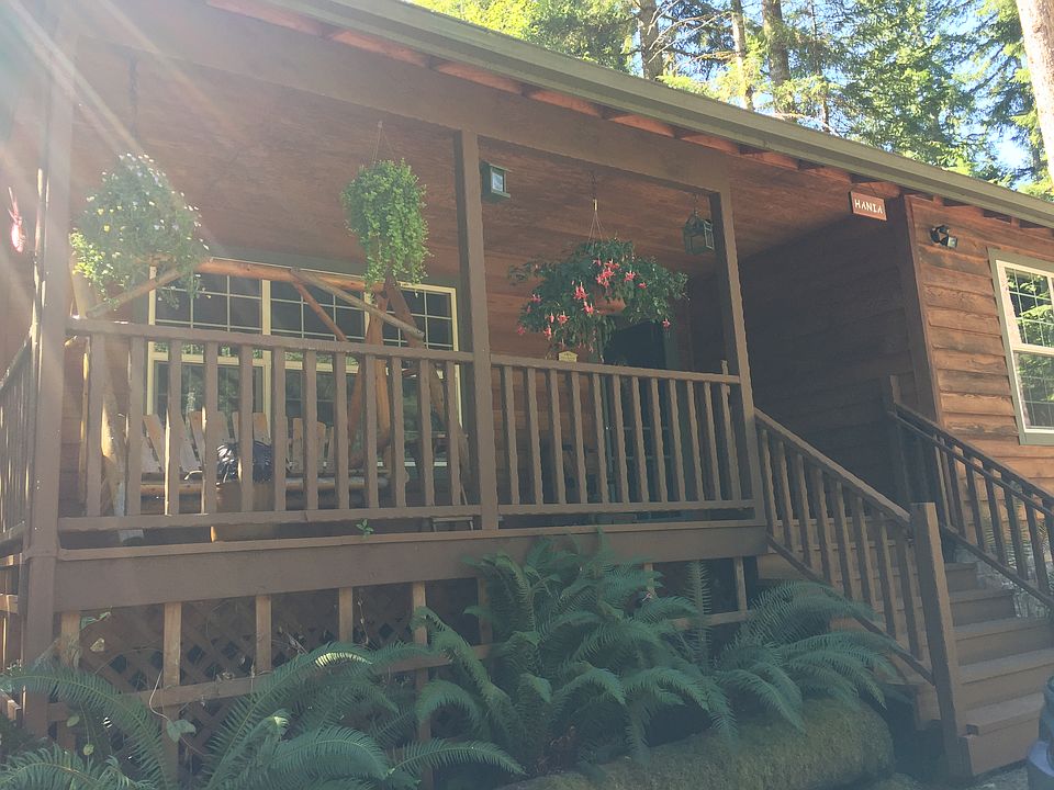 Front porch with swing