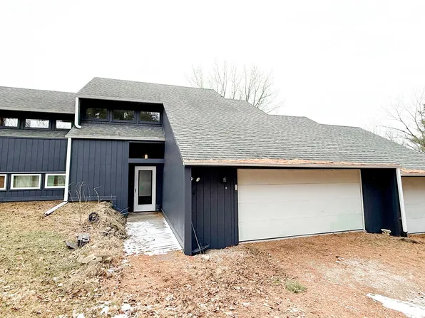 3656 W 4th St S, Newton, IA 50208