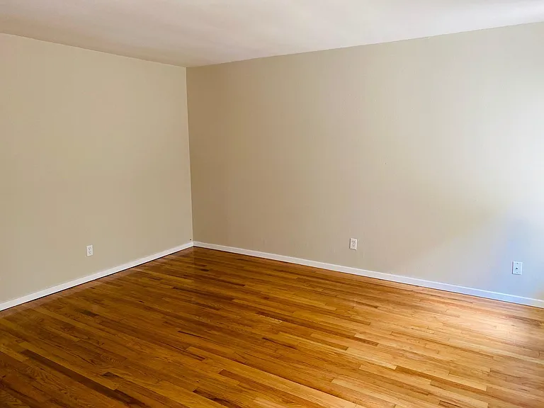 1226 Taylor Ave N #3 — Photo 7