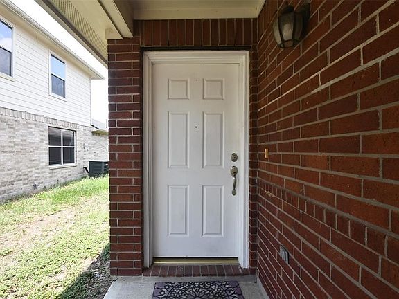 5th image of 6754 Barker Bend Ln
