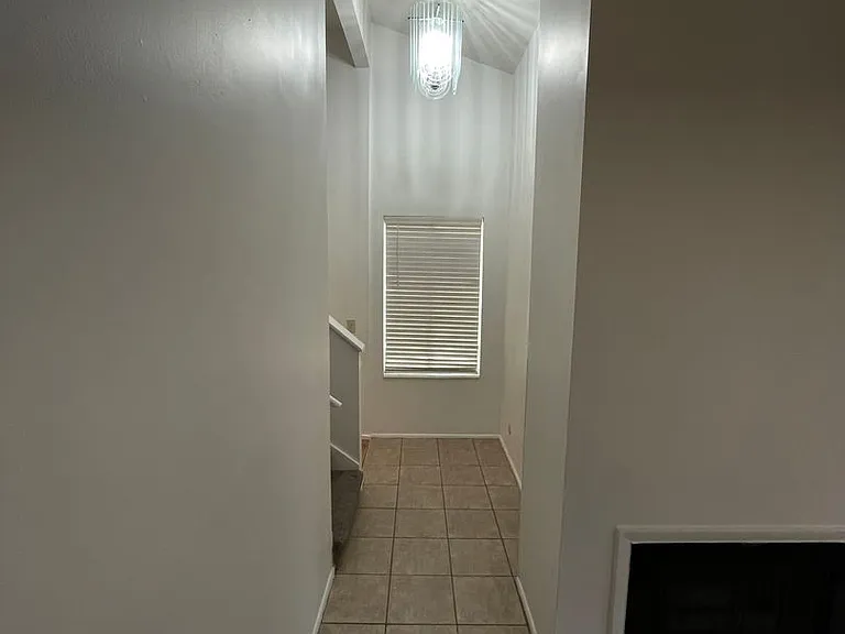1893 E Jeremy Ct — Photo 15