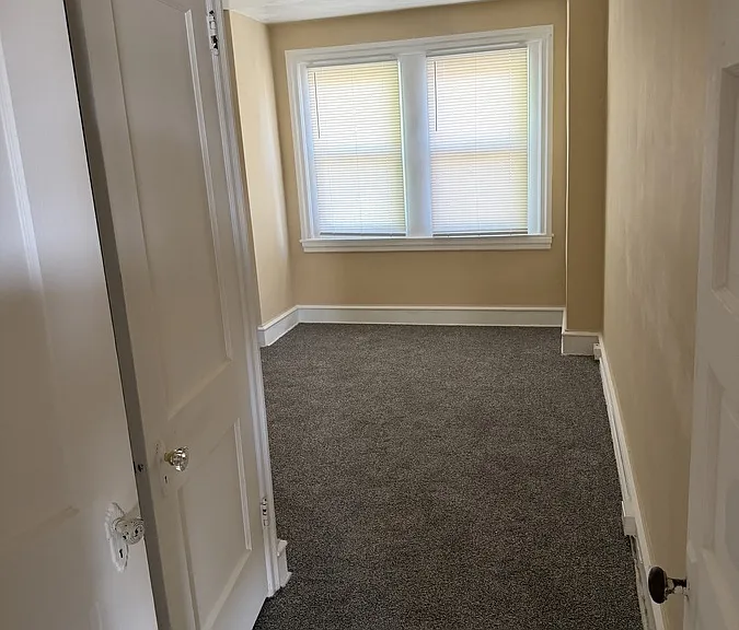 1213 Astor St — Photo 13
