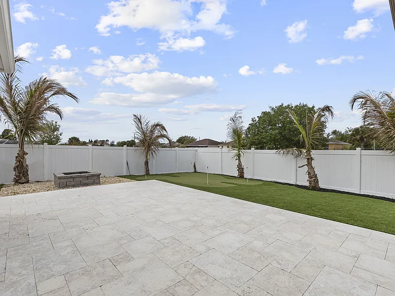 681 SW Millard Dr — Photo 49
