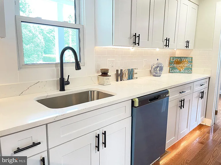 1006 Circle Dr — Photo 5