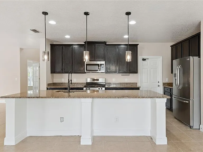 2227 Napone Ln — Photo 12