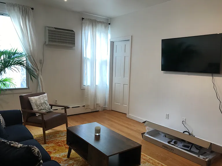 234 Richardson St #2 — Photo 14