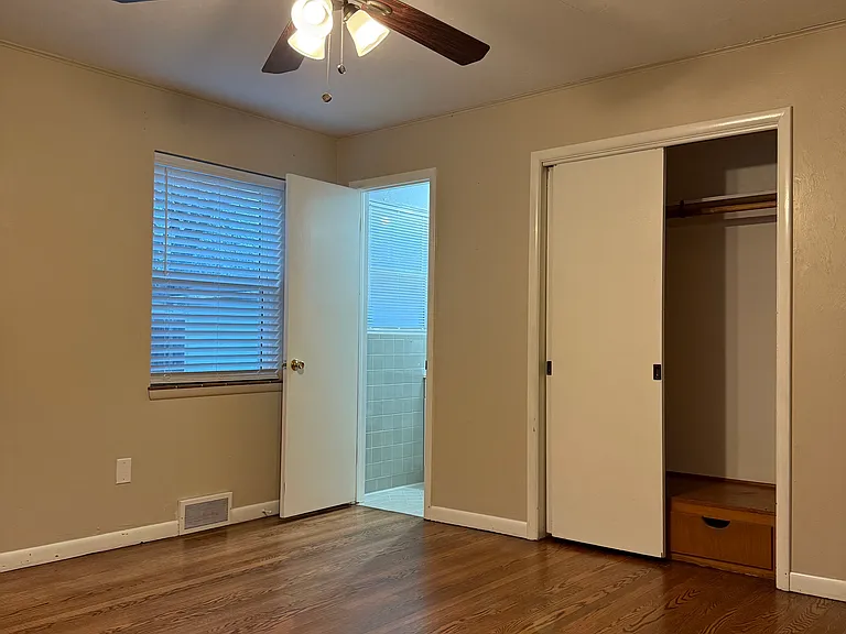 9641 Village Dr — Photo 21