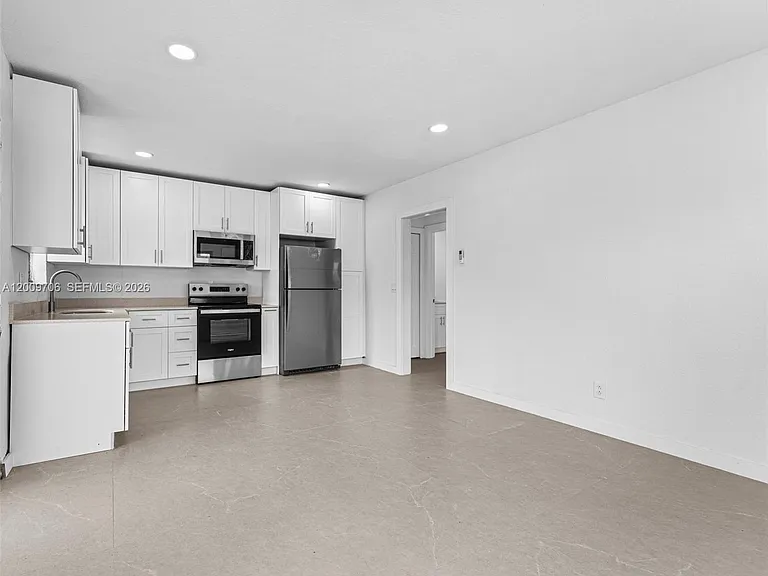 1366 W 29th St #1 — Photo 7
