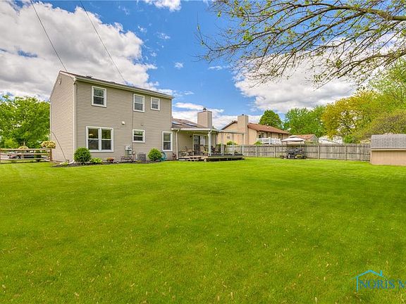 3rd image of 1748 Cambridge Park E