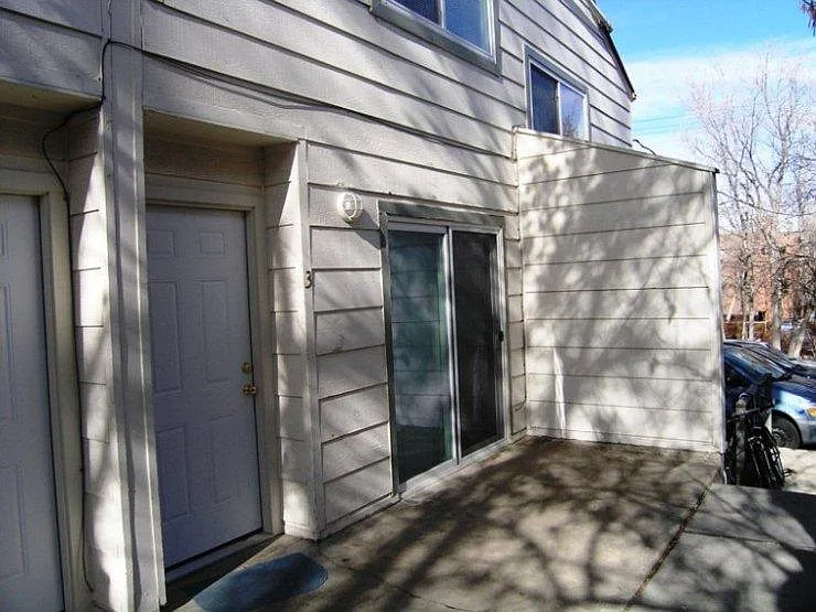 1025 Portland Pl #4
