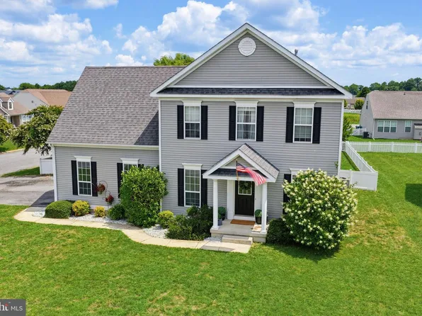 60 Stonebridge Dr, Felton, DE 19943