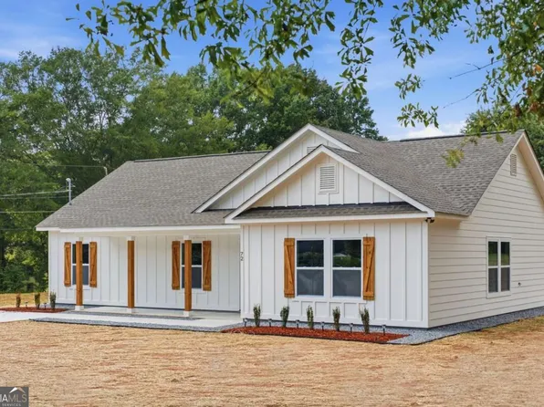 72 Hunt St, Hiram, GA 30141