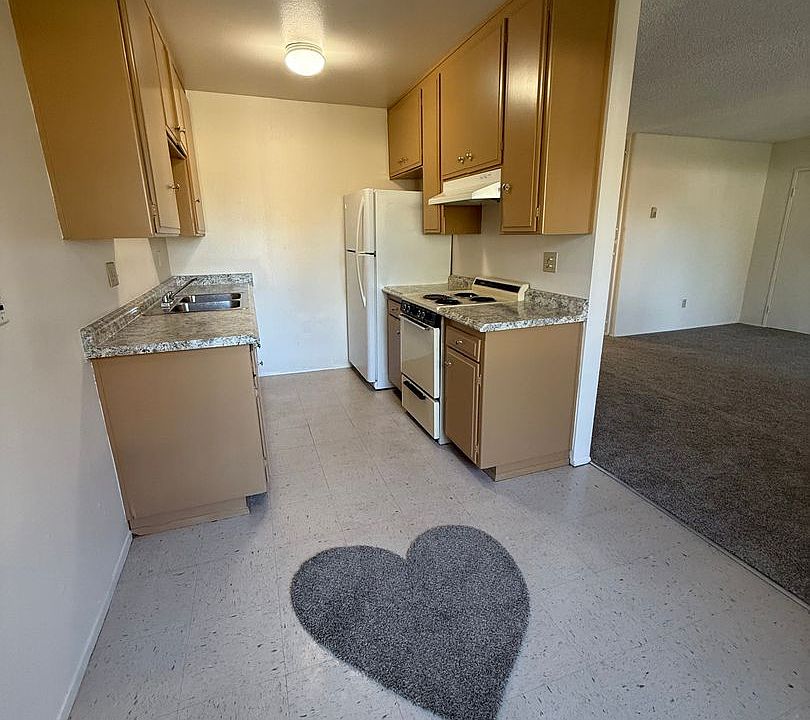 1st image of 369 K St APT 34