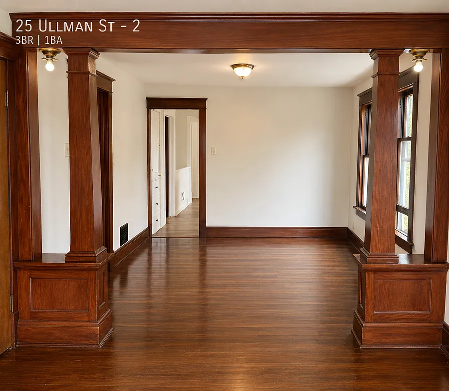 3 bed, 1000 sqft, $1,400 — Photo 1