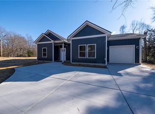 5092 Darr Rd, Trinity, NC 27370