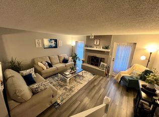 4735 Yender Ave APT 4, Lisle, IL