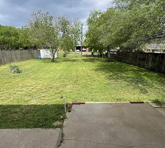 5337 Avenue C — Photo 2