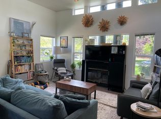 537 NE Ravenna Blvd APT D, Seattle, WA 98115