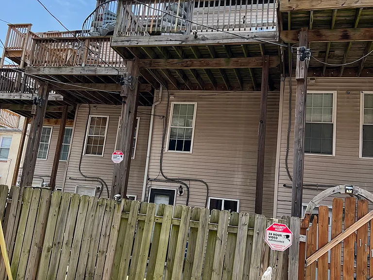 1115 Race St — Photo 22
