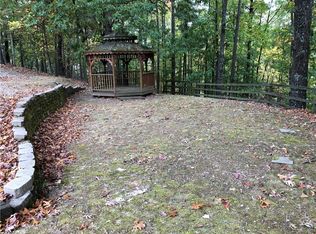 242 Hillcrest Rd, Eureka Springs, AR 72631
