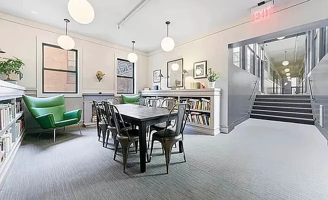 Rented by EXR | media 45