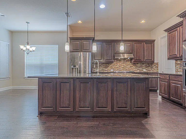 2727 Sonata Park — Photo 7
