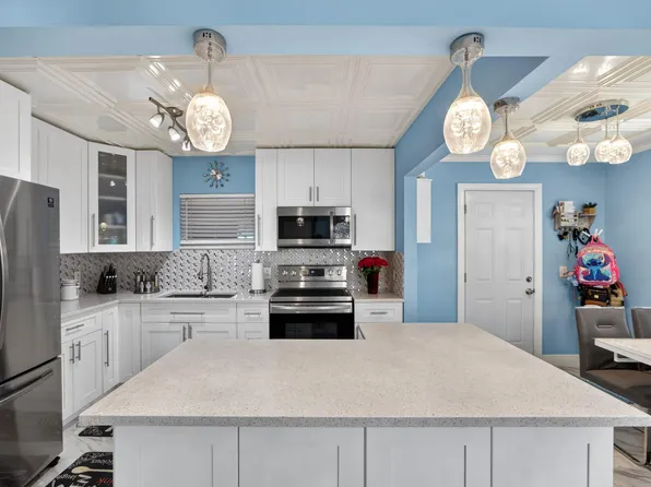 1020 Avon Road, West Palm Beach, FL 33401