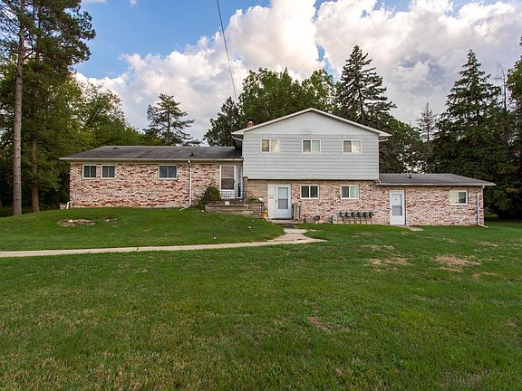 2nd image of 10149 Corunna Rd #C