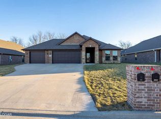 1734 Betenbough Way, Webb City, MO 64870