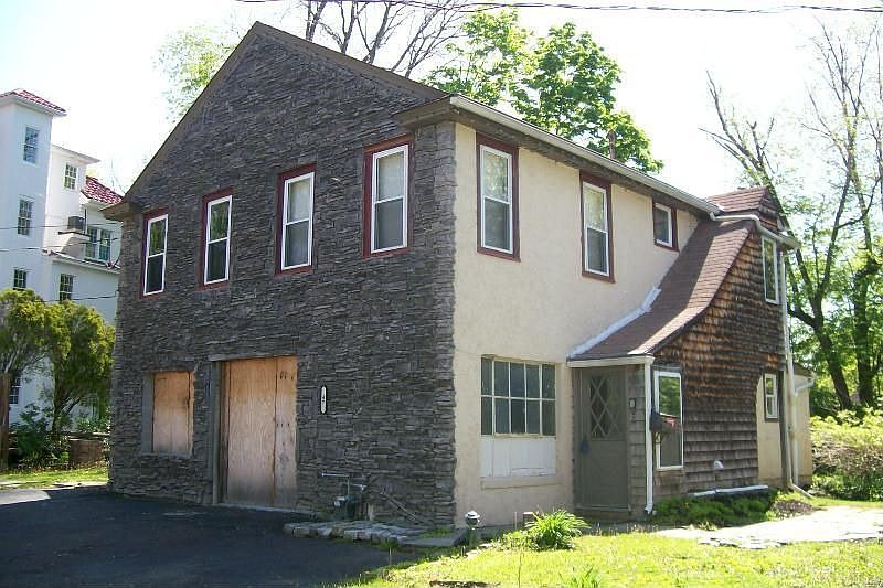 1st image of 47 Brown St