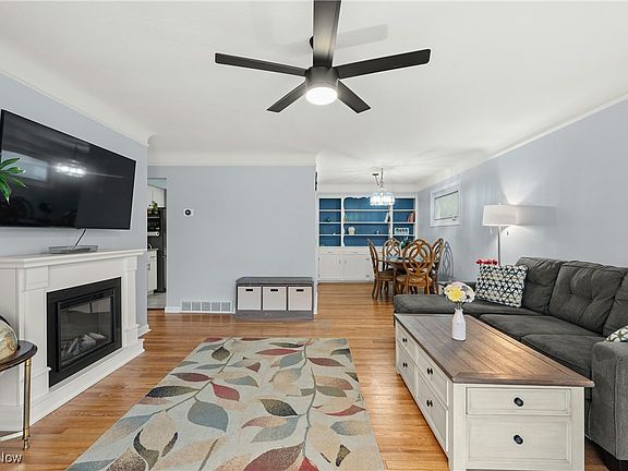 5th image of 6385 Mandalay Dr