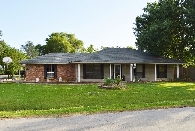 1st image of 707 Azalea Ln