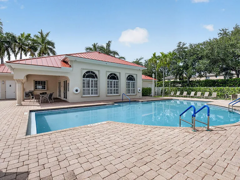 3616 Asperwood Cir — Photo 45