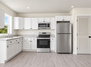 131 Perry St #402, Lowell, MA 01852